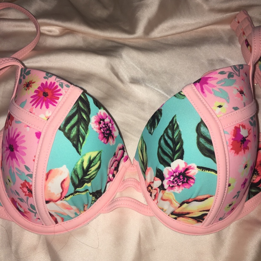 Bikini top